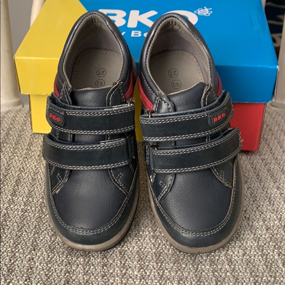NEW BKO Navy and Red Shoes - Picture 6 of 8